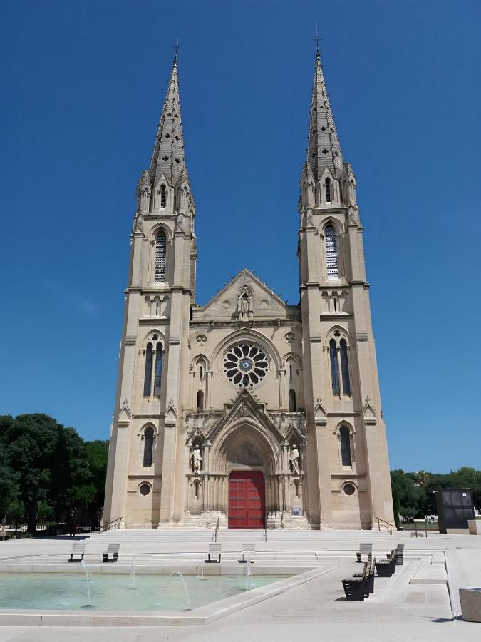 Le Duplex Studio Centre De Nimes Avec Clim Zewnętrze zdjęcie